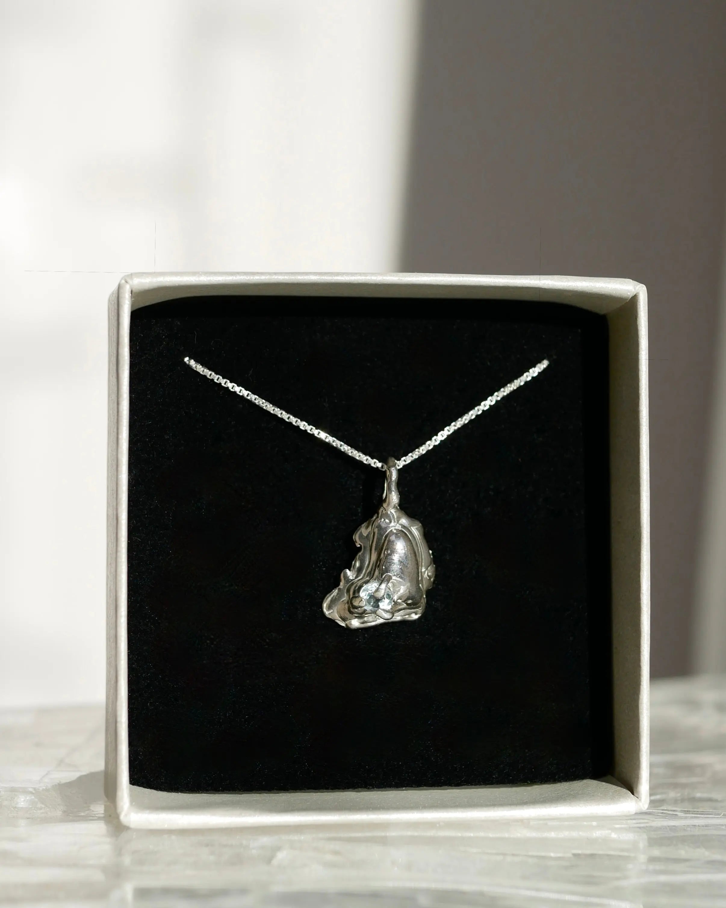 Oyster necklace silver 02 CharityGoodz