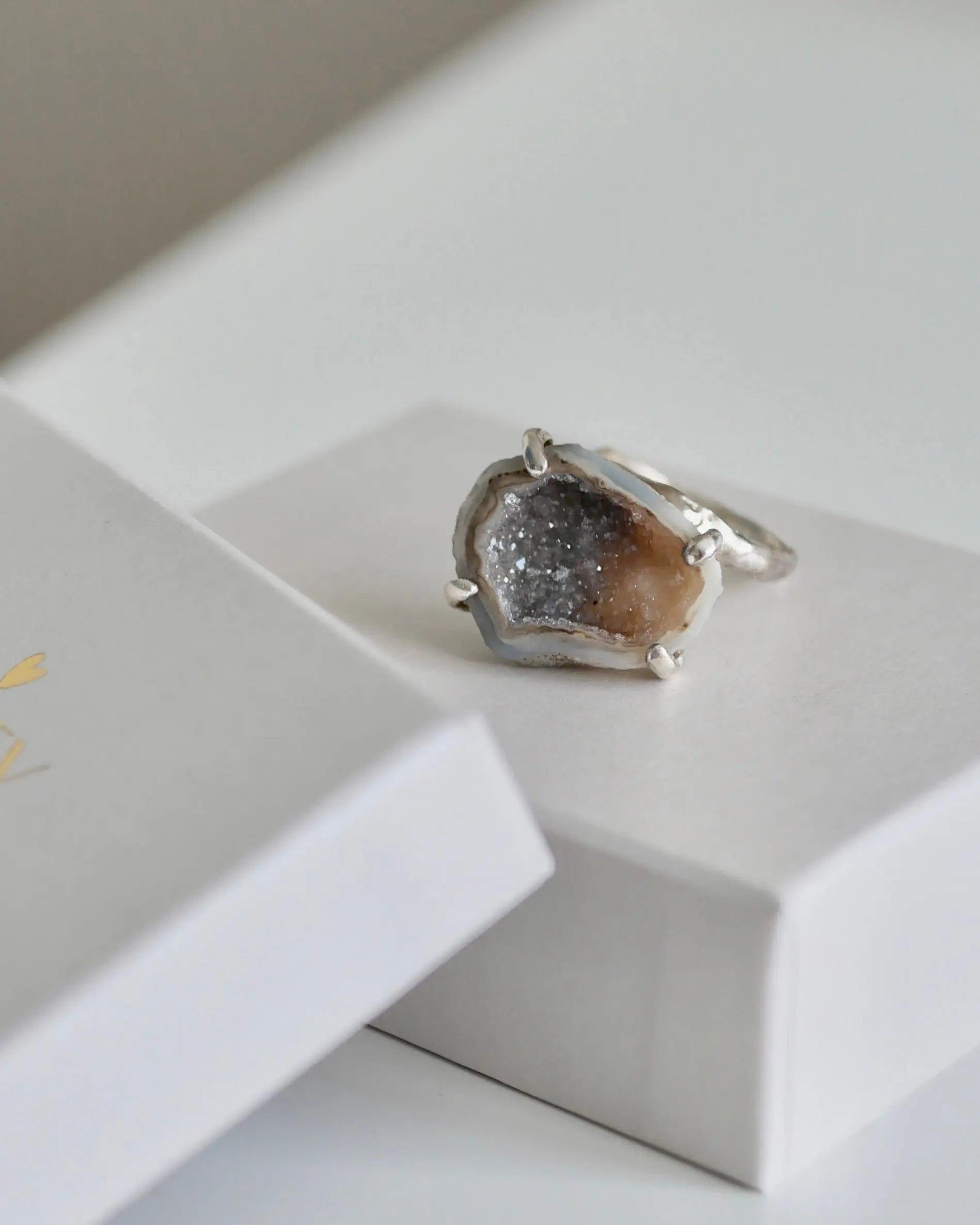 Silver Agate ring 02 CharityGoodz