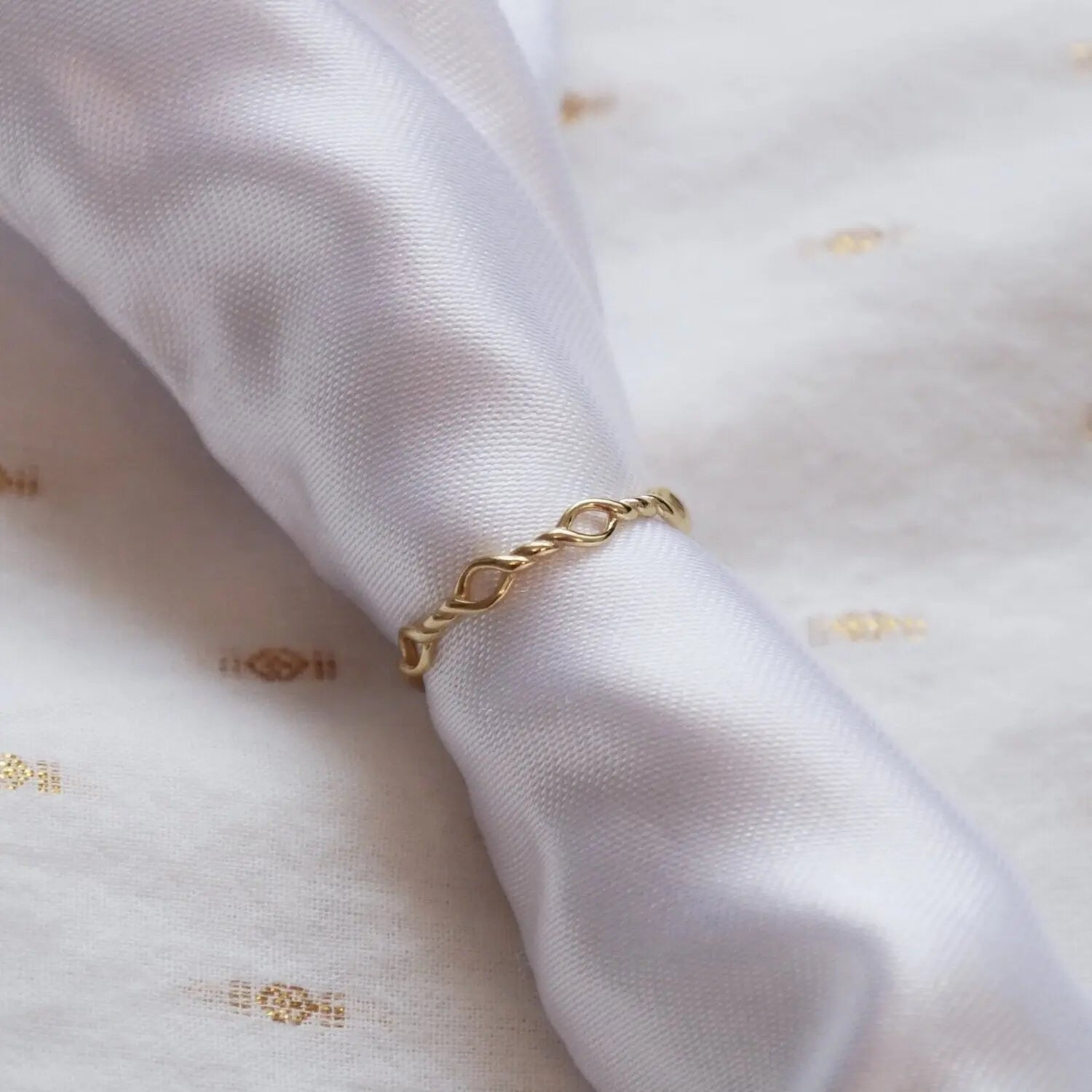 Gold plated ring Minimalist CharityGoodz