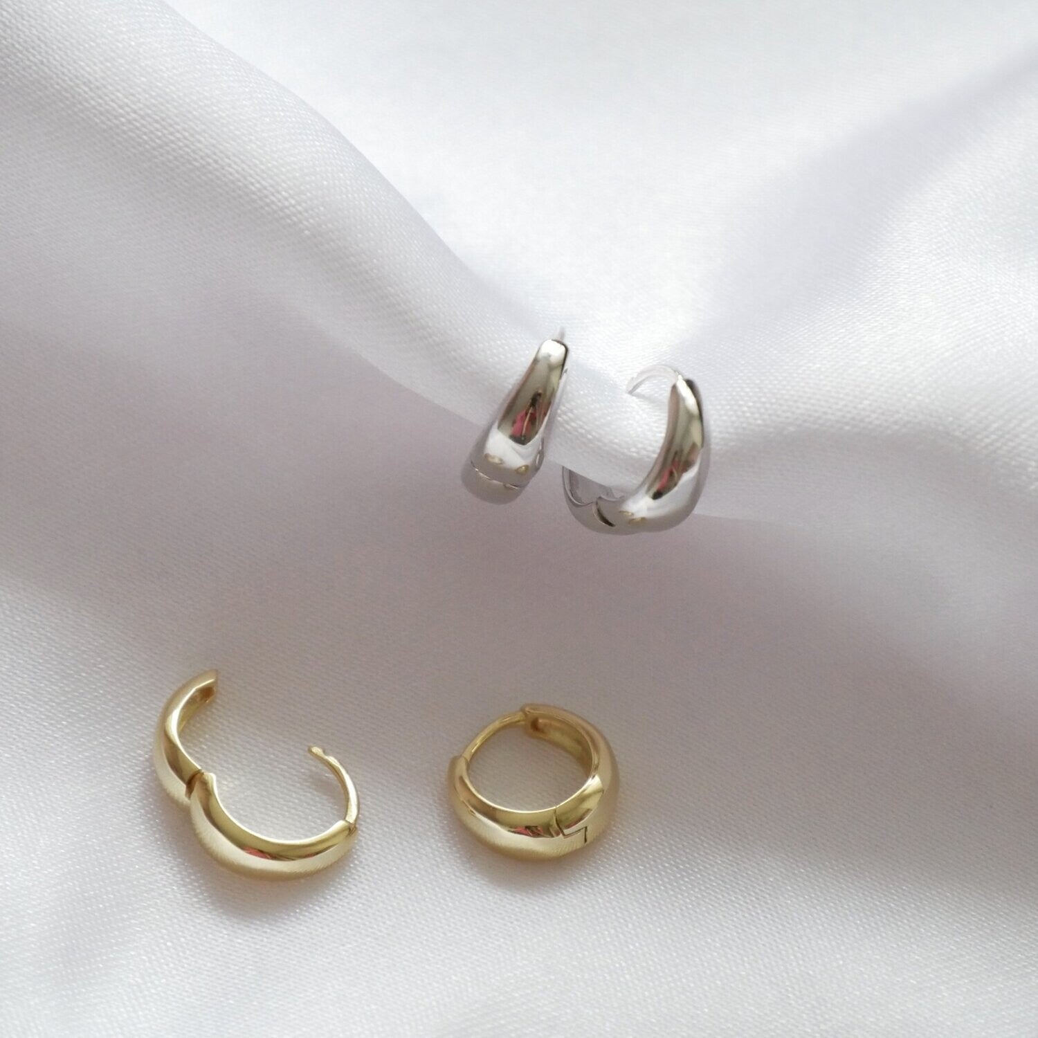 Ear huggies silver/gold