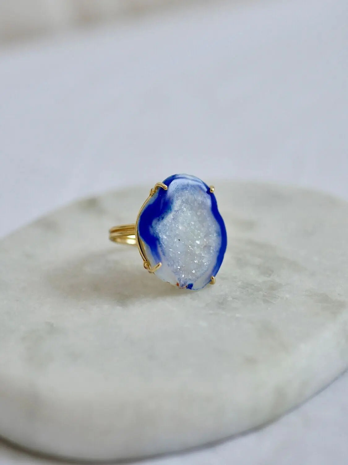 Agate ring gold 01 CharityGoodz