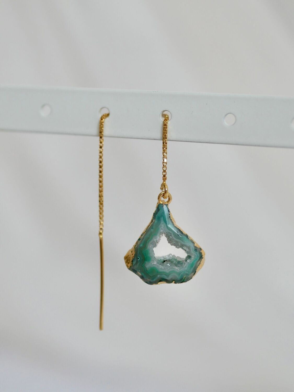 Dangle agate earring gold 01