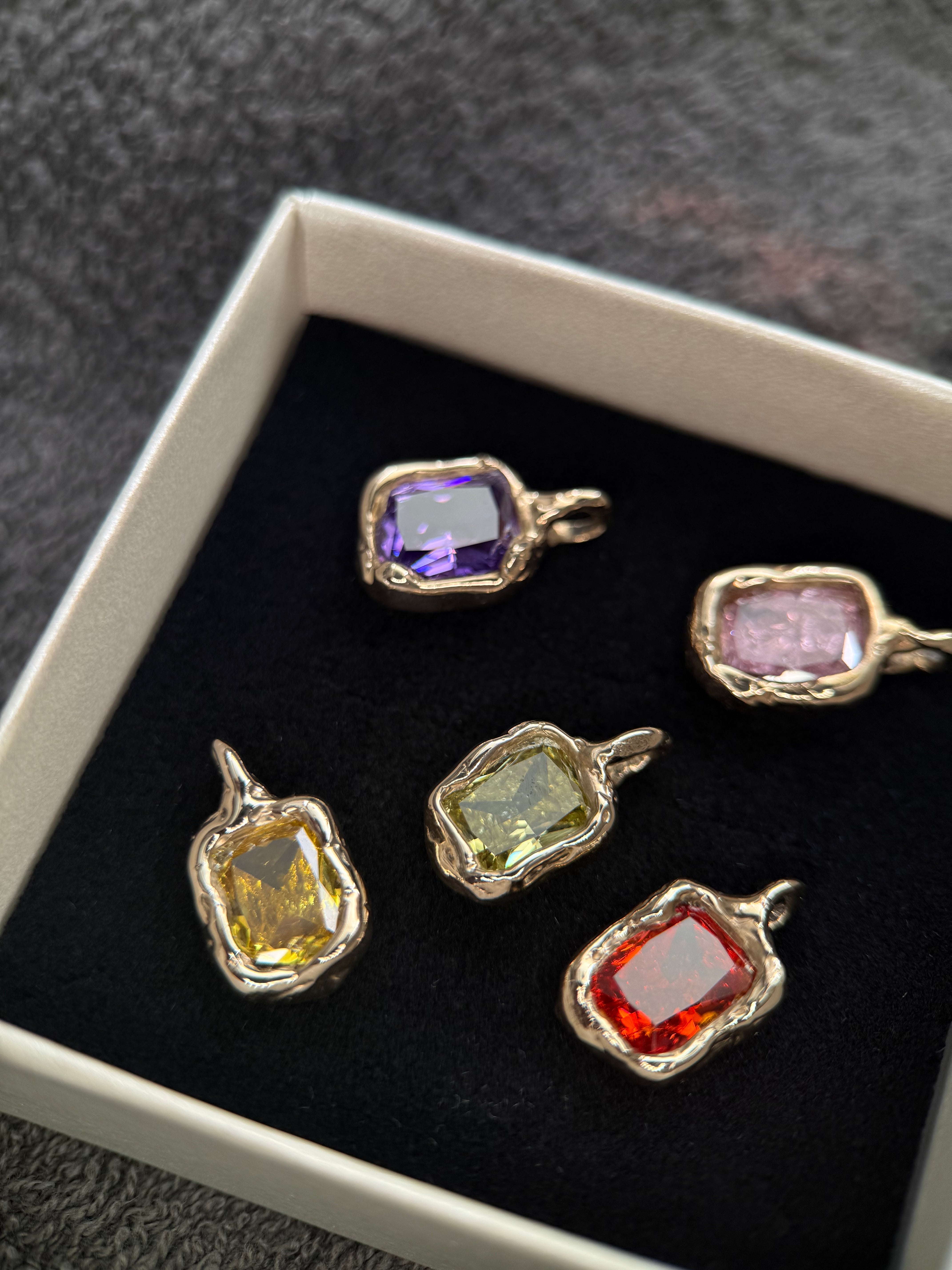 Brass organic necklace pendant (different colours) CharityGoodz
